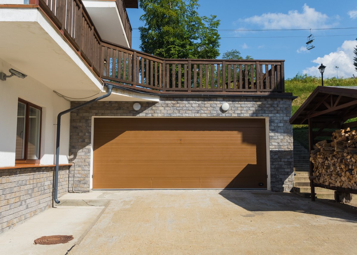 15 Stunning Garage Door Colors For Gray House (With Pictures)