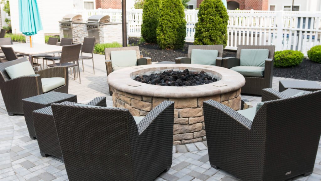 Luxurious Lounge Chairs Around a Fire Pit