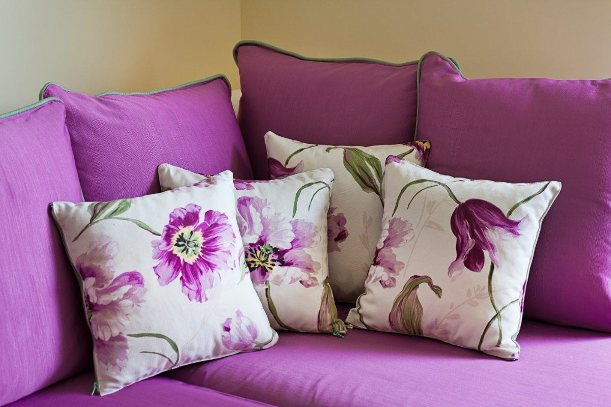 34 Types Of Throw Pillows For Couch (Guide with Images)