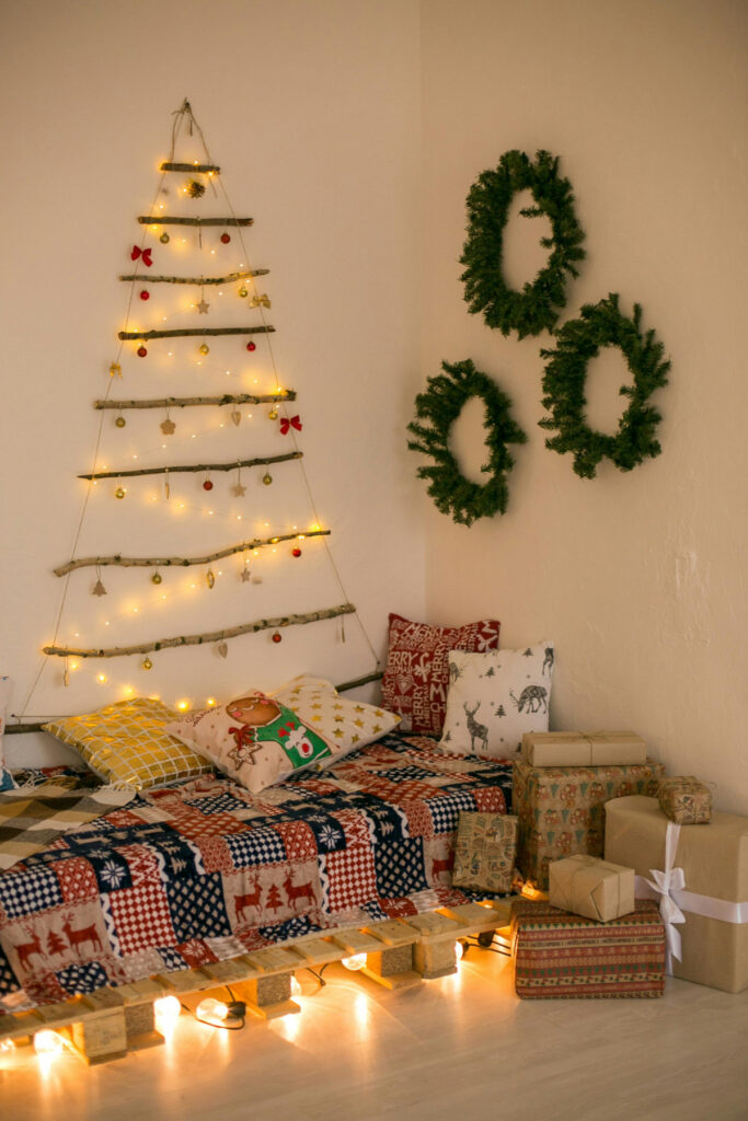 Christmas Bedroom Decor Ideas (2)